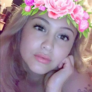 Meet your Posher, Gabriela